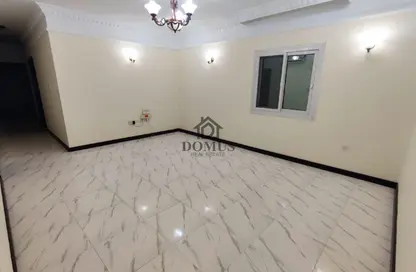 Apartment - 2 Bedrooms - 2 Bathrooms for rent in Anas Street - Fereej Bin Mahmoud North - Fereej Bin Mahmoud - Doha