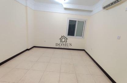 Apartment - 2 Bedrooms - 2 Bathrooms for rent in Anas Street - Fereej Bin Mahmoud North - Fereej Bin Mahmoud - Doha