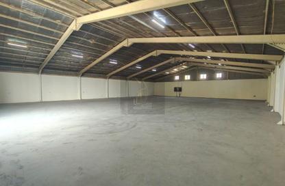Warehouse - Studio - 2 Bathrooms for rent in Industrial Area 5 - Industrial Area - Industrial Area - Doha