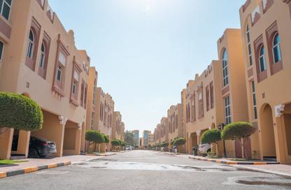 Villa - 4 - 4 for rent in Bu Hamour Street - Abu Hamour - Doha