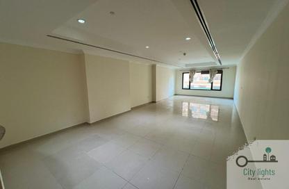 Apartment - Studio - 1 Bathroom for rent in Tower 14 - Porto Arabia - The Pearl Island - Doha