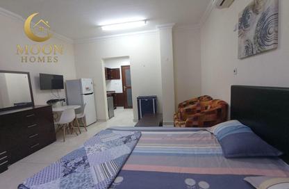 Apartment - 1 - 1 for rent in Umm Ghwailina Comm - Umm Ghuwalina - Umm Ghuwailina - Doha