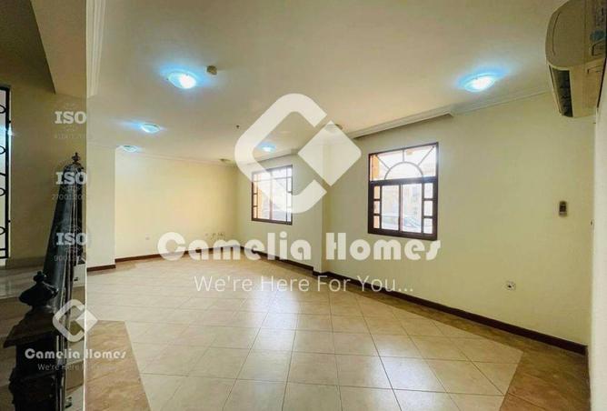 985531 - Property Image 3