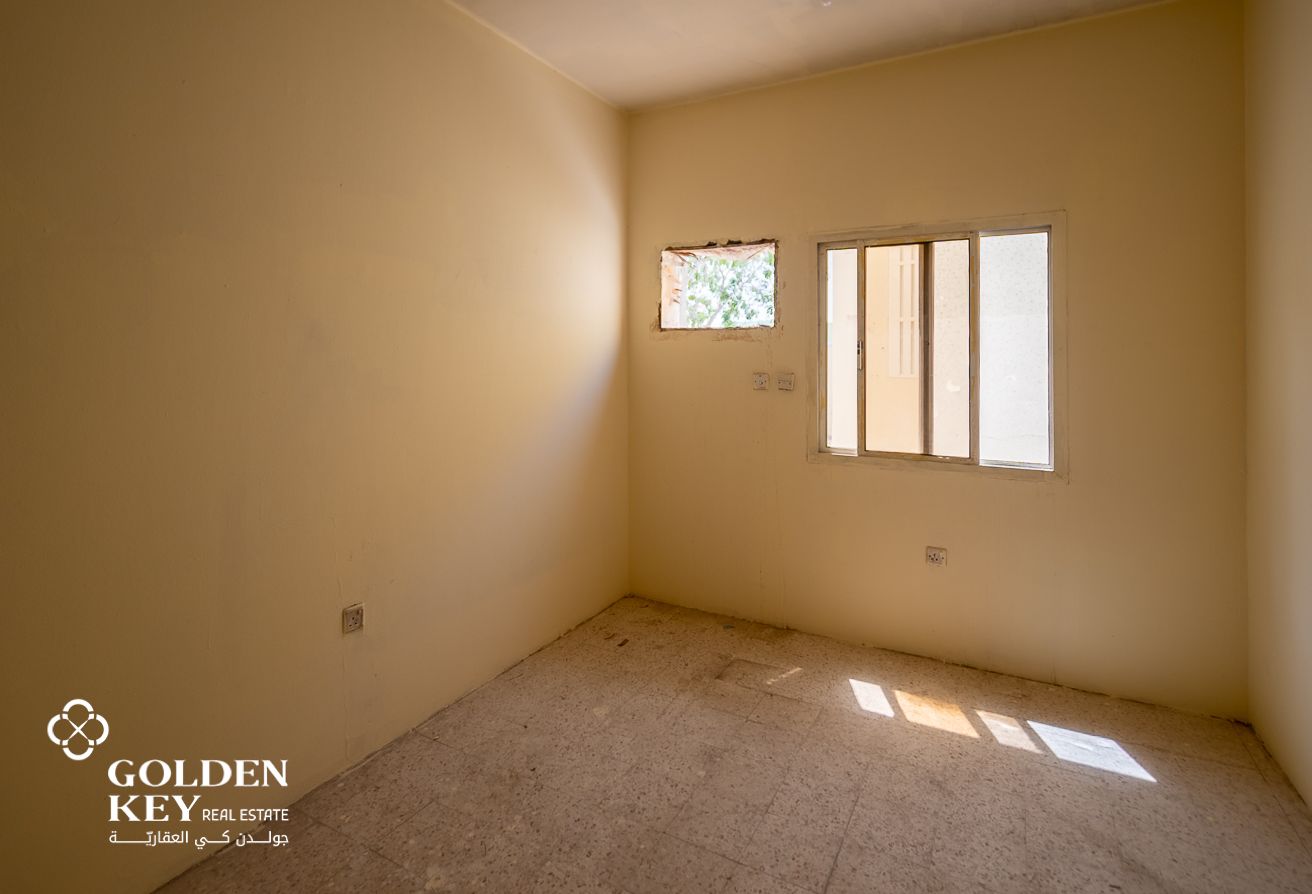 Labor Camp with 27 Rooms | Industrial Area