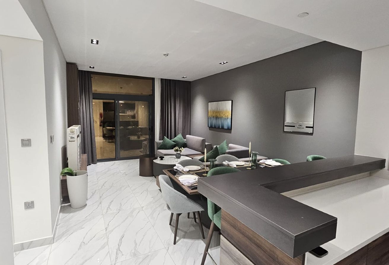 LAVISH BRAND NEW FF 1 BED ROOM APARTMENT AVAILABLE thumbnail 4
