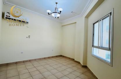 Apartment - 2 Bedrooms - 2 Bathrooms for rent in Umm Ghwailina Comm - Umm Ghuwalina - Umm Ghuwailina - Doha