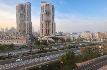 Apartment - 1 Bedroom - 2 Bathrooms for sale in Tower 10 - Porto Arabia - The Pearl Island - Doha