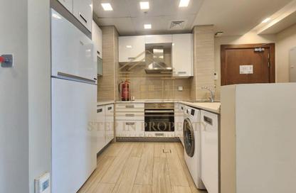 Apartment - 3 Bedrooms - 4 Bathrooms for rent in CAP165 - Al Erkyah City - Lusail