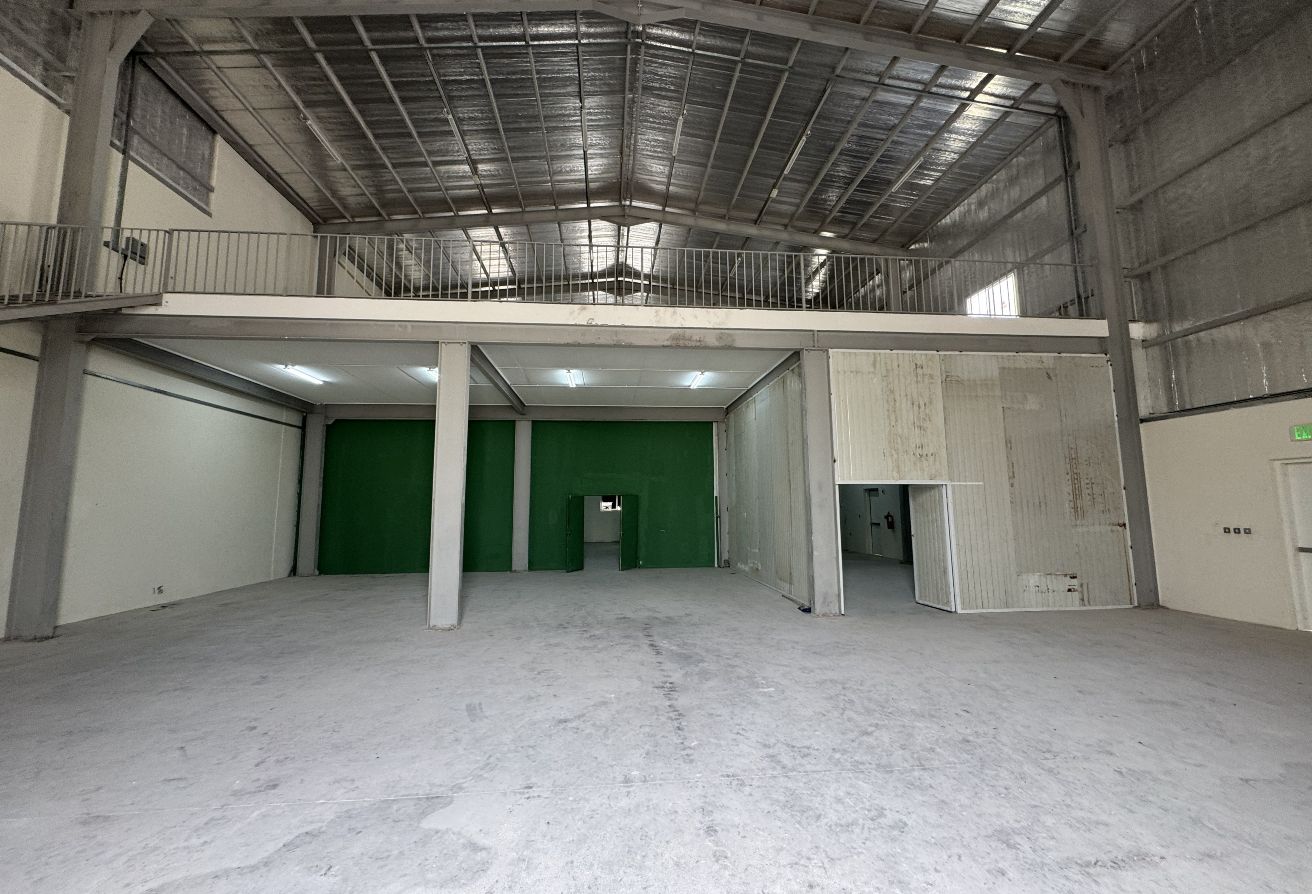 AC Food Warehouse with Partition |Birkat Al Awamer
