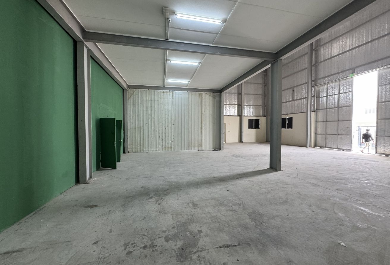 AC Food Warehouse with Partition |Birkat Al Awamer