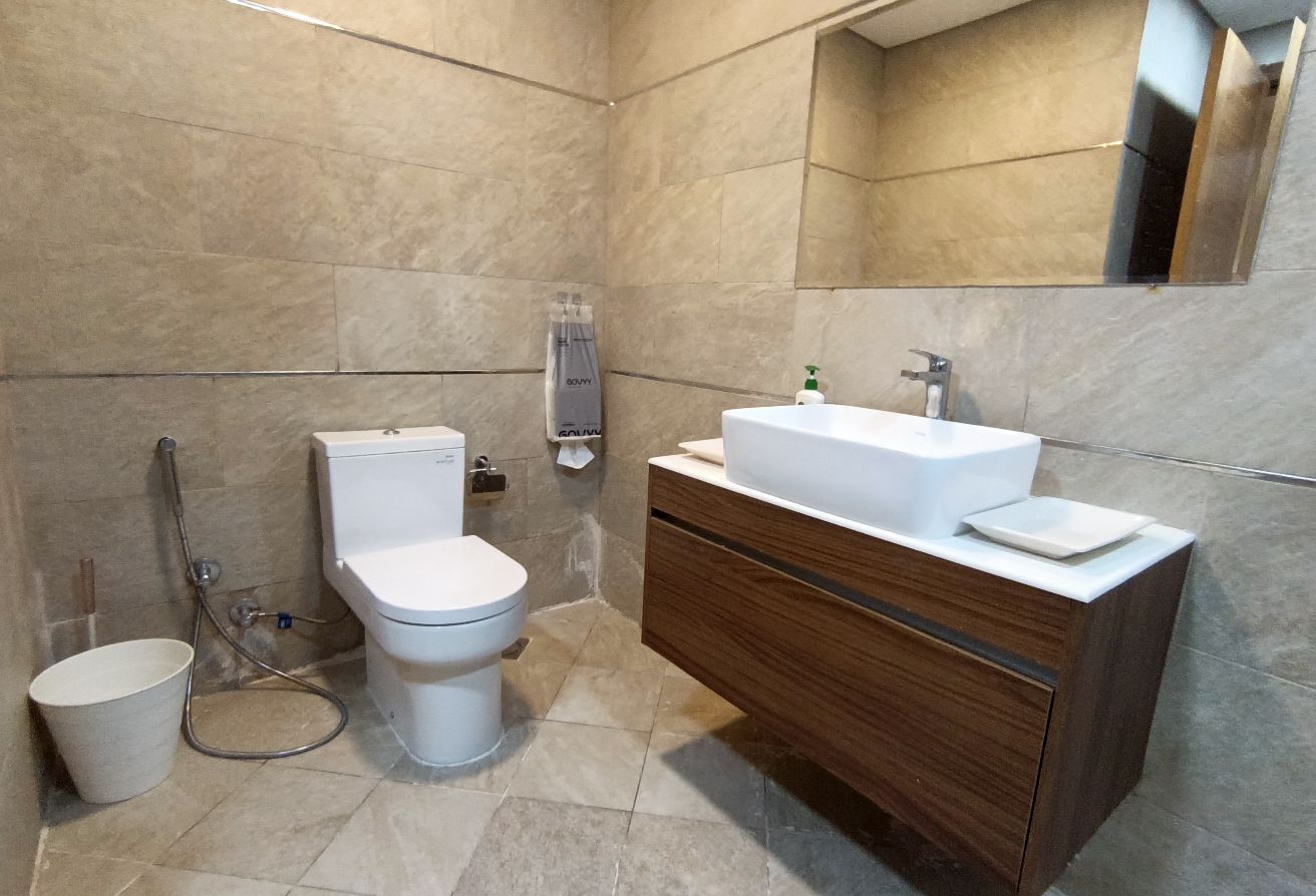 Spacious 2bhk furnished only in 7000 limited time. thumbnail 13
