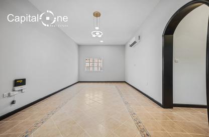 Apartment - 3 Bedrooms - 3 Bathrooms for rent in Old Airport Residential Apartments - Old Airport Road - Doha