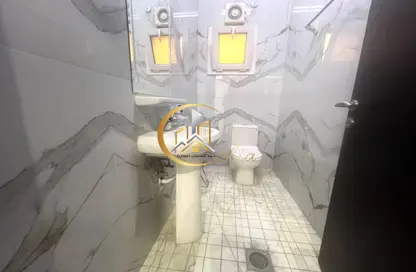 Apartment - 2 Bedrooms - 3 Bathrooms for rent in Al Muntazah Street - Al Muntazah - Doha