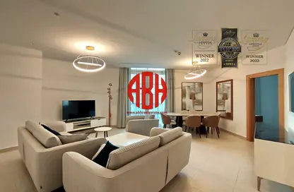 Apartment - 2 Bedrooms - 3 Bathrooms for rent in Floresta Gardens - Floresta Gardens - The Pearl Island - Doha