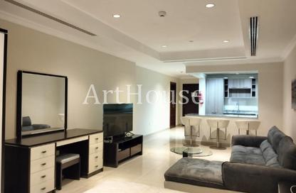 Apartment - Studio - 1 for rent in Porto Arabia - The Pearl Island - Doha