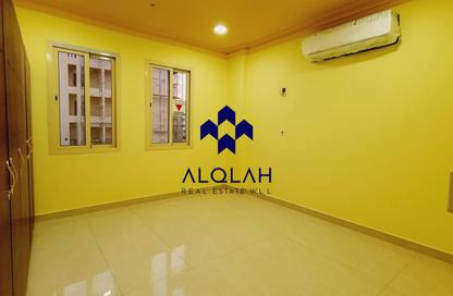 Apartment - 2 Bedrooms - 2 Bathrooms for rent in Al Nasr Street - Al Nasr - Doha