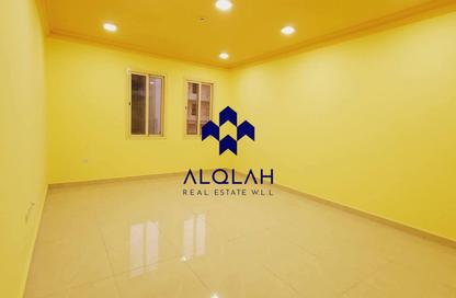 Apartment - 2 Bedrooms - 2 Bathrooms for rent in Al Nasr Street - Al Nasr - Doha