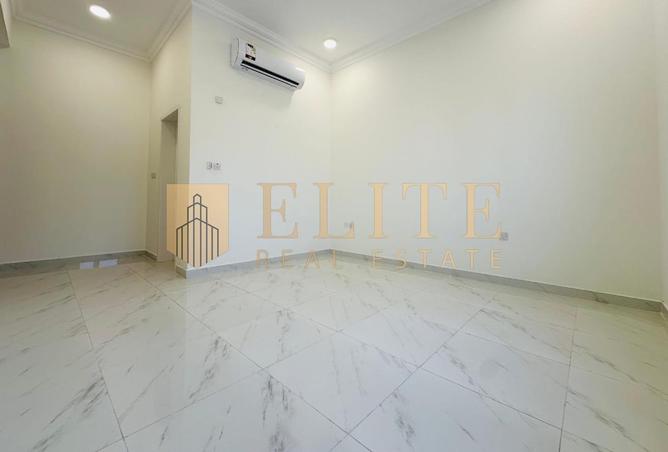 52590859 - Property Image 2