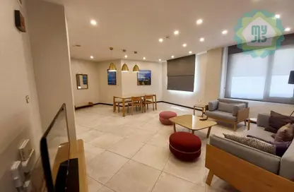 Apartment - 2 Bedrooms - 2 Bathrooms for rent in Al Muntazah - Doha