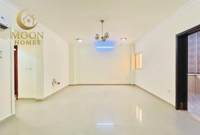 58043178 - Property Main Image