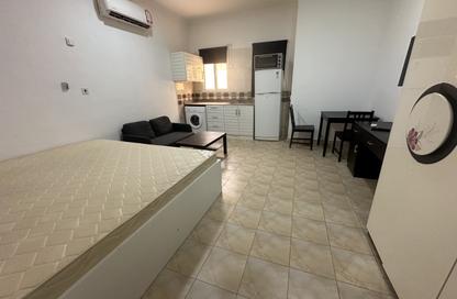 Apartment - Studio - 1 Bathroom for rent in Al Gharrafa - Al Gharrafa - Doha