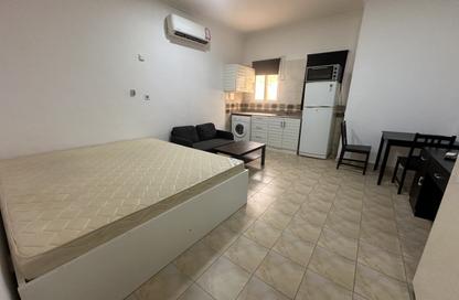 Apartment - Studio - 1 Bathroom for rent in Al Gharrafa - Al Gharrafa - Doha