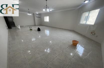 Apartment - 3 Bedrooms - 3 Bathrooms for rent in Al Jazeera Street - Fereej Bin Mahmoud North - Fereej Bin Mahmoud - Doha
