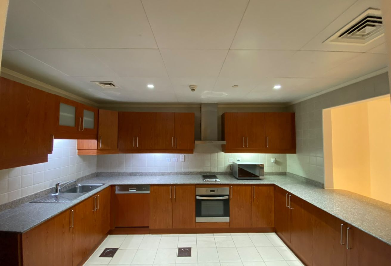 LAVISH 1 BEDROOM BALCONY SEAVIEW BALCONY @7000 thumbnail 2