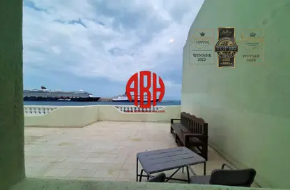 Apartment - 2 Bedrooms - 3 Bathrooms for rent in Al Khair Tower - Corniche Road - Corniche Road - Doha