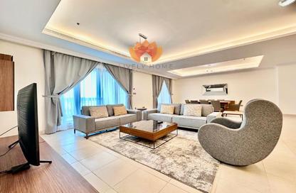 Apartment - 2 Bedrooms - 3 Bathrooms for rent in West Porto Drive - Porto Arabia - The Pearl Island - Doha