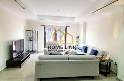 Apartment - 1 Bedroom - 2 Bathrooms for rent in West Porto Drive - Porto Arabia - The Pearl Island - Doha
