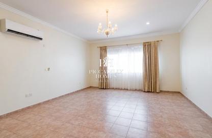 Villa - 3 Bedrooms - 4 Bathrooms for rent in Ain Khaled Villas - Ain Khaled - Doha Villa - 3 Bedrooms - 4 Bathrooms for rent in Ain Khaled Villas - Ain Khaled - Doha
