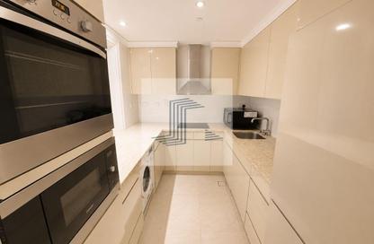 Apartment - 2 Bedrooms - 2 Bathrooms for rent in West Bay Tower - West Bay - West Bay - Doha