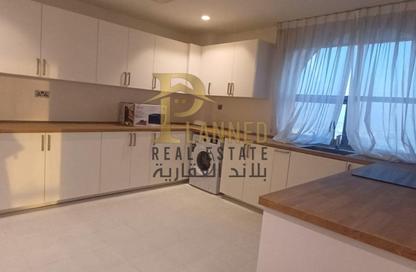 Penthouse - 3 Bedrooms - 3 Bathrooms for rent in Al Sadd Road - Al Sadd - Doha