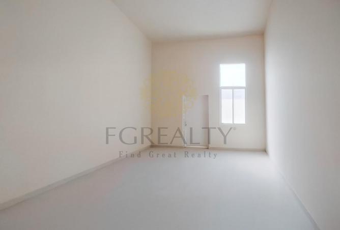 1003075 - Property Image 3