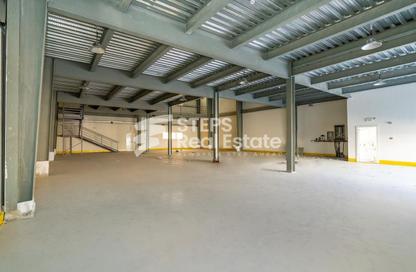 Warehouse - Studio - 1 Bathroom for rent in East Industrial Street - Birkat Al Awamer - Al Wakra