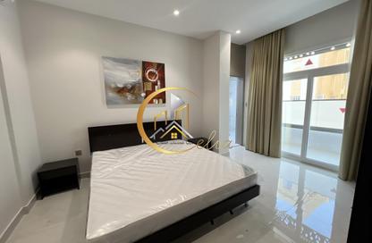 Apartment - 2 Bedrooms - 3 Bathrooms for rent in Thabit Bin Zaid Street - Al Mansoura - Doha