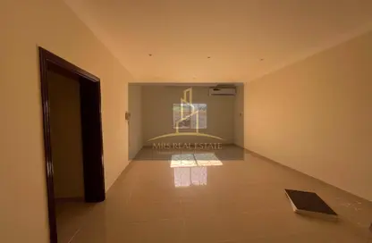 Apartment - 2 Bedrooms - 2 Bathrooms for rent in Old Airport Residential Apartments - Old Airport Road - Doha