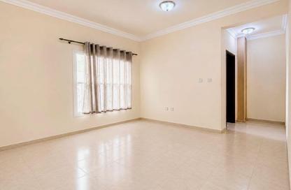 Apartment - 3 - 3 for rent in Bin Omran 35 - Fereej Bin Omran - Doha