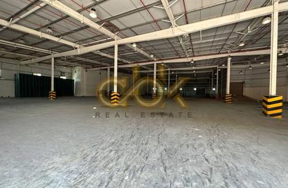 Warehouse - Studio - 2 Bathrooms for rent in Industrial Area 1 - Industrial Area - Doha