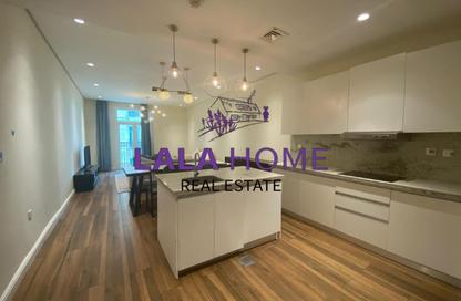 Apartment - 2 Bedrooms - 4 Bathrooms for rent in Floresta Gardens - Floresta Gardens - The Pearl Island - Doha