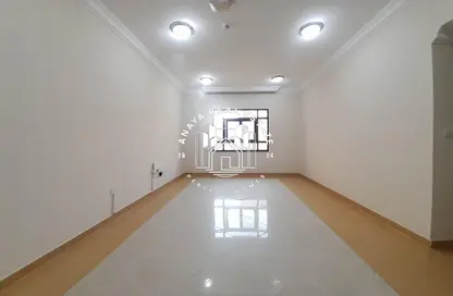 Apartment - 2 Bedrooms - 2 Bathrooms for rent in Al Mansoura - Al Mansoura - Doha