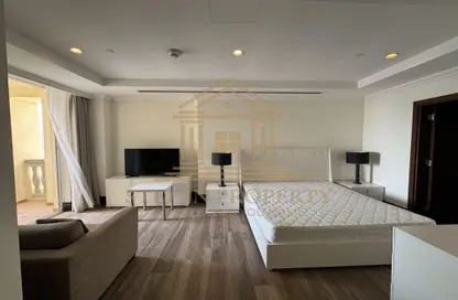 Apartment - Studio - 1 Bathroom for rent in Viva West - Viva Bahriyah - The Pearl Island - Doha
