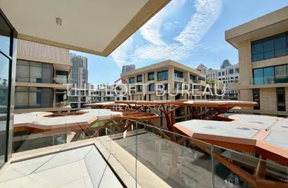 Apartment - 3 Bedrooms - 5 Bathrooms for rent in Crystal Residence - Gewan Island - The Pearl Island - Doha