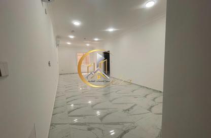 Apartment - 2 Bedrooms - 2 Bathrooms for rent in Al Najda Street - Madinat Khalifa North - Madinat Khalifa - Doha