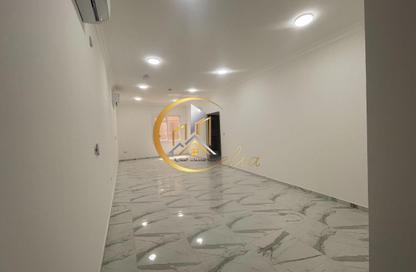 Apartment - 2 Bedrooms - 2 Bathrooms for rent in Al Najda Street - Madinat Khalifa North - Madinat Khalifa - Doha