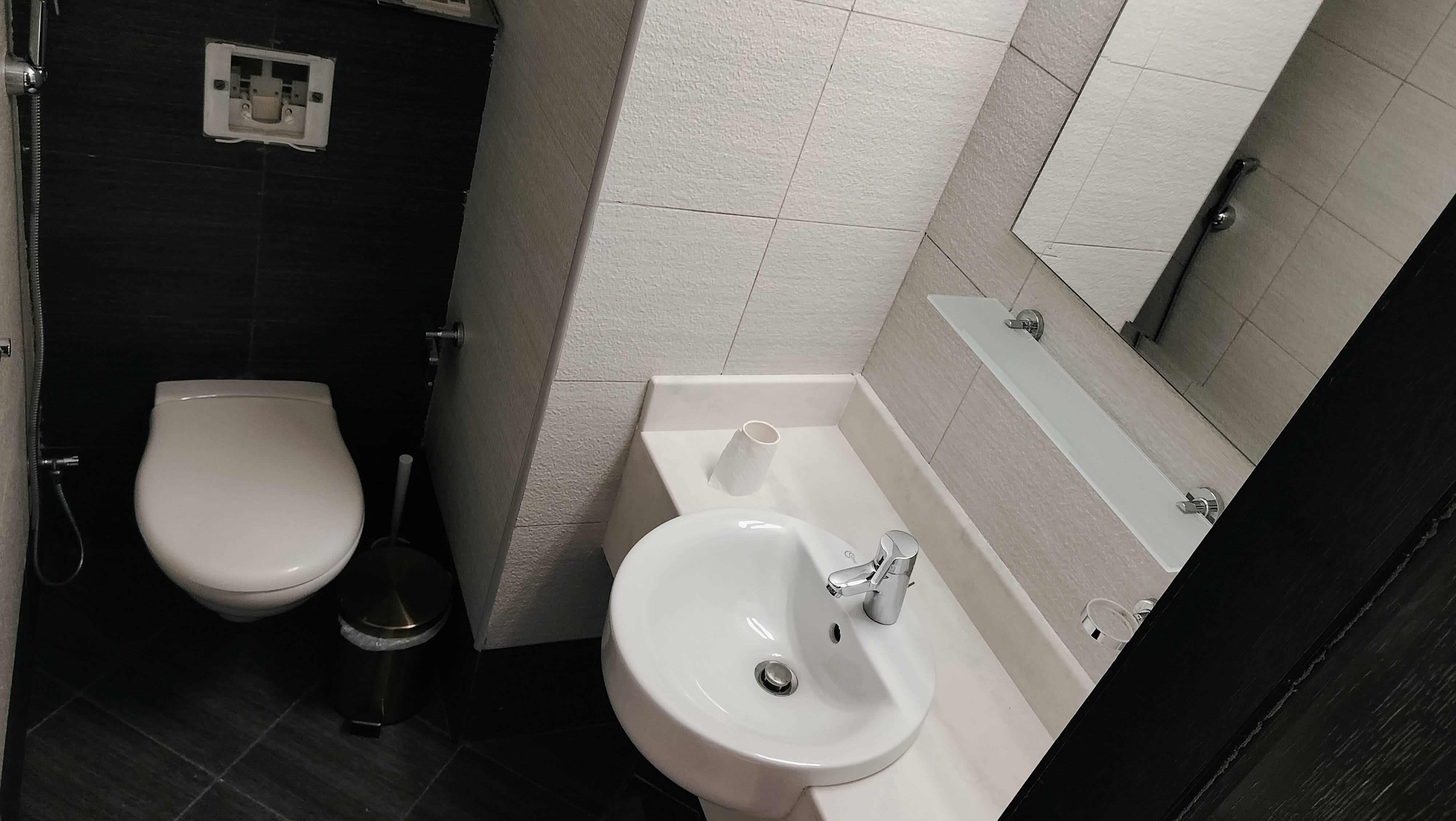 Dara Fox hill 1 BHK I FF I Balcony I Upgraded APT thumbnail 22