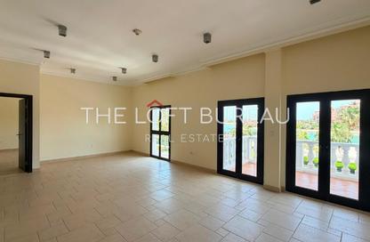 Apartment - 3 Bedrooms - 4 Bathrooms for rent in Carnaval - Qanat Quartier - The Pearl Island - Doha