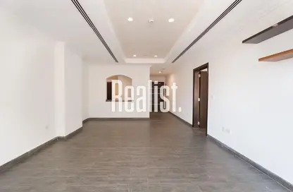 Apartment - 1 Bedroom - 2 Bathrooms for rent in East Porto Drive - Porto Arabia - The Pearl Island - Doha