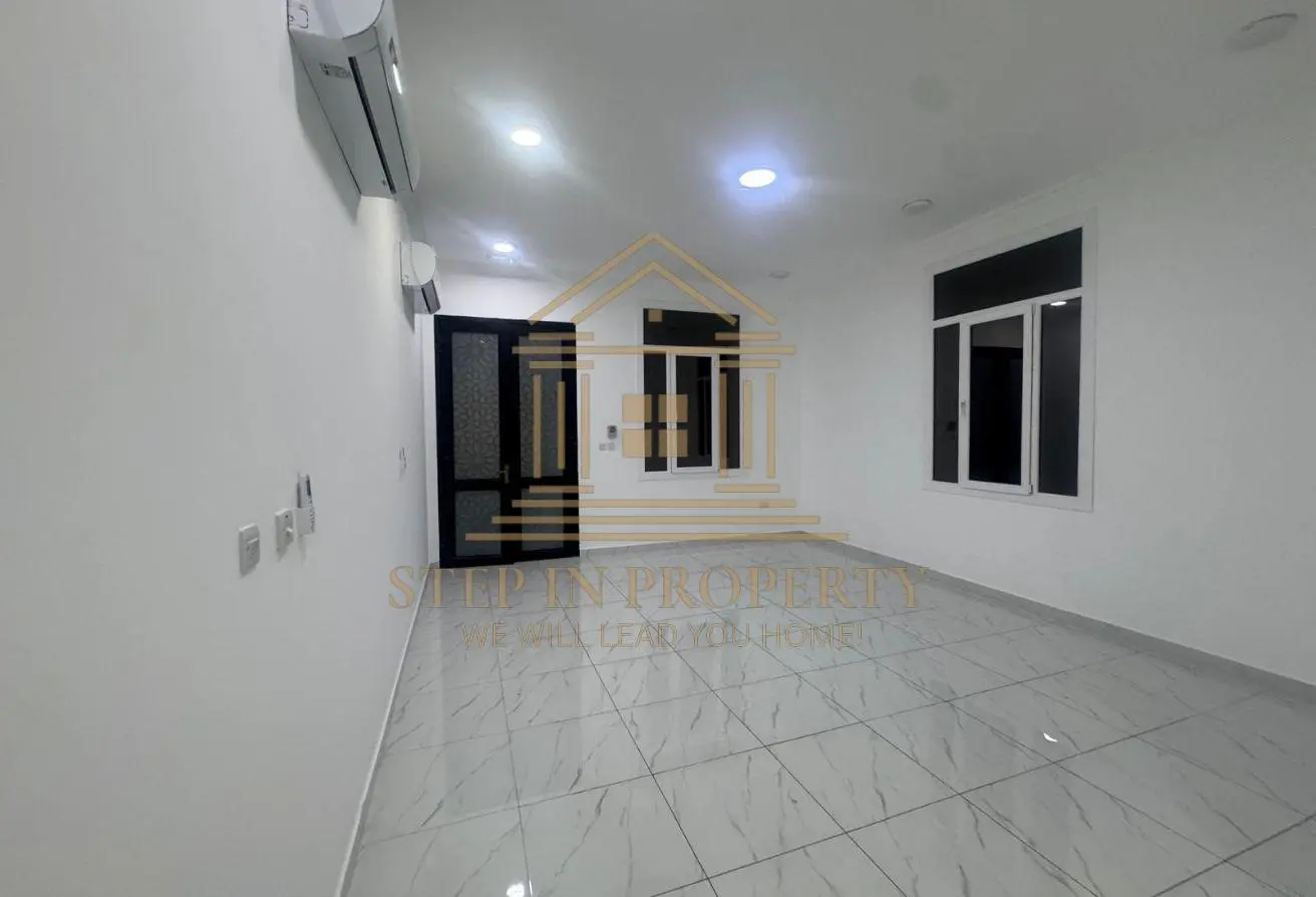 63700345 - Property Main Image